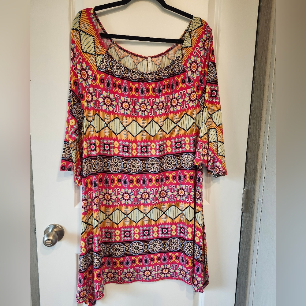 The Hanger Colorful Flared 3/4 Sleeve Dress